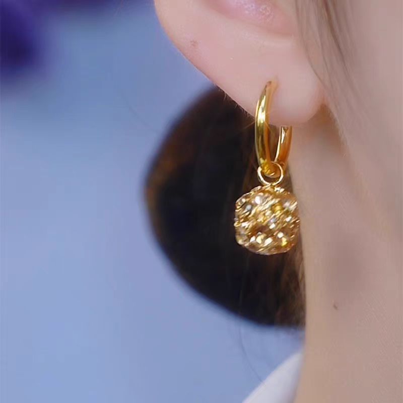 Mild Luxury Retro Gold Women's Metal Alloy Earrings