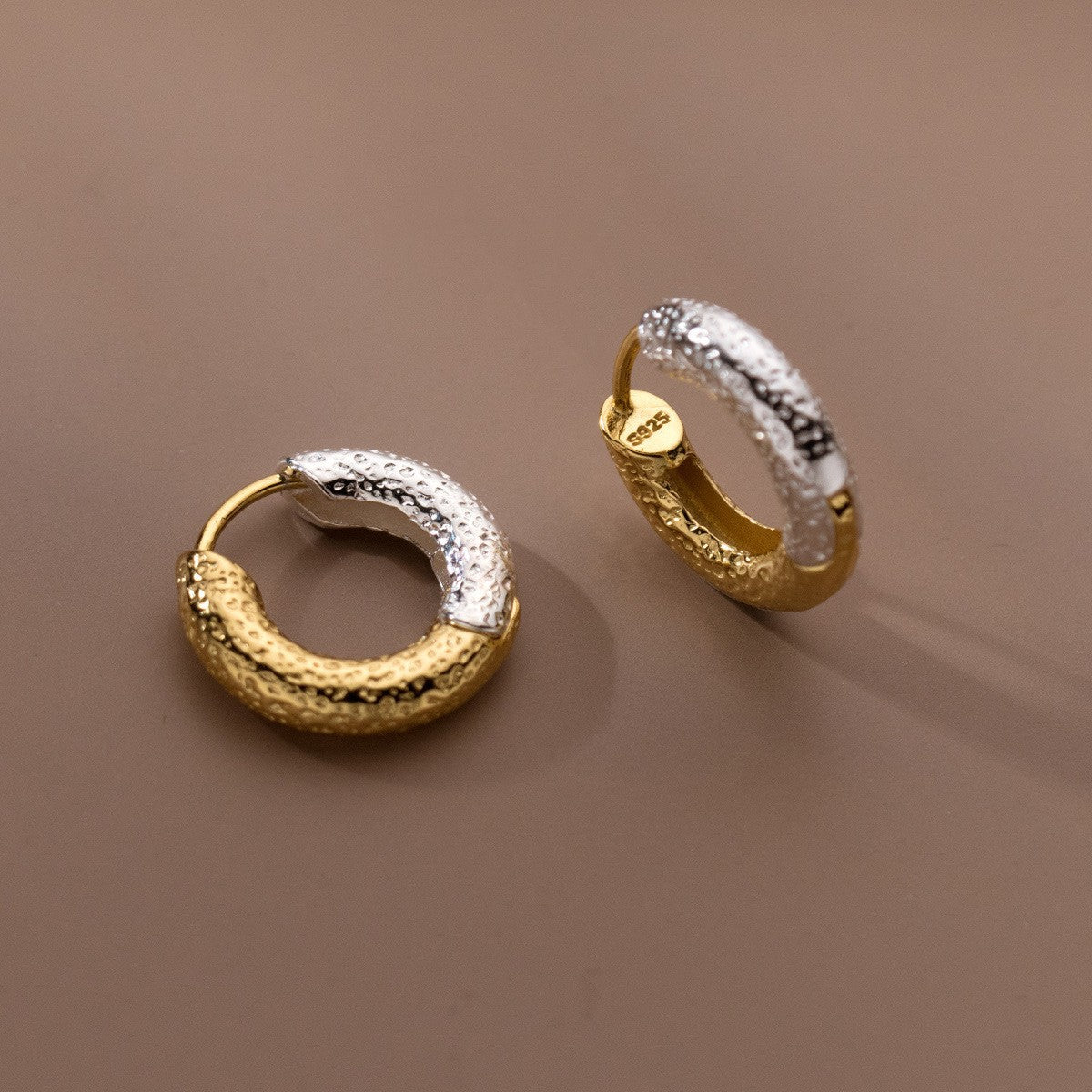 Two-color Concave-convex Texture Gold And Silver Contrast Color Earrings