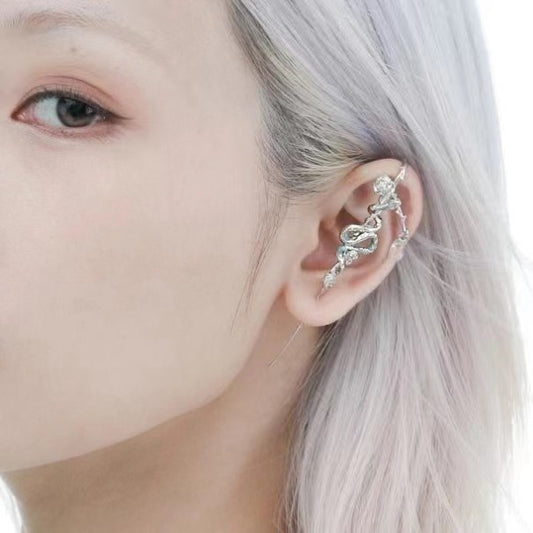 Special-interest Design Fashion Personalized Cold Style Butterfly Piercing Creative Animal Stud Earrings