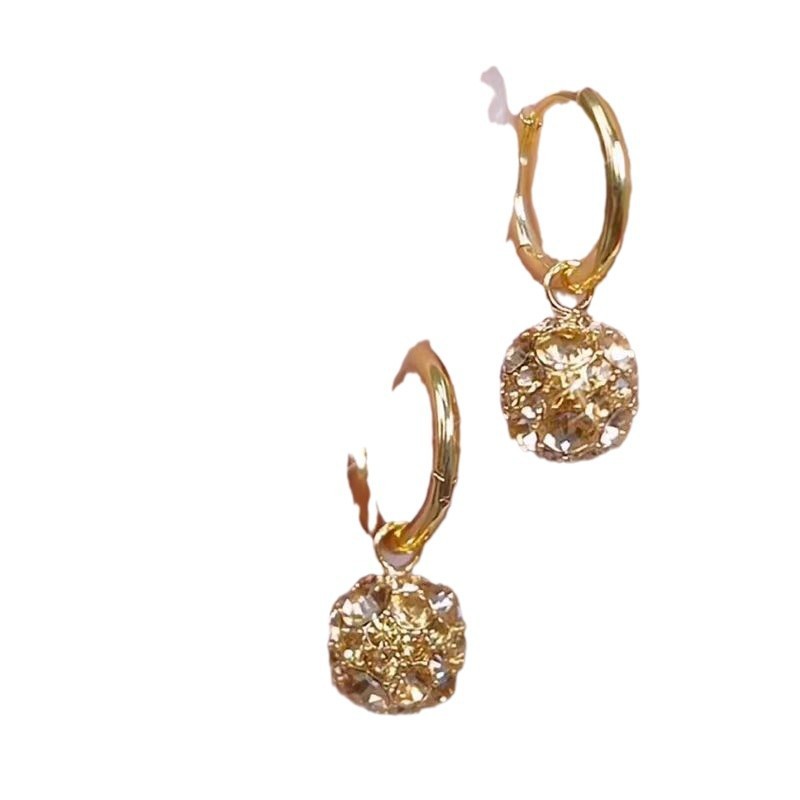 Mild Luxury Retro Gold Women's Metal Alloy Earrings